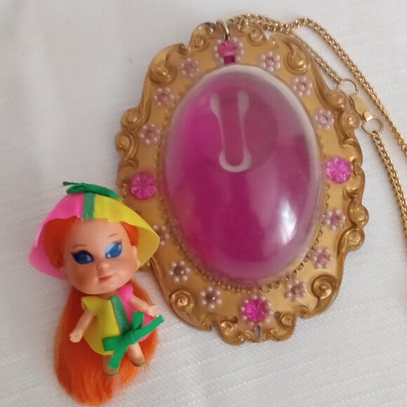 1966 Lucky Locket Kiddle - Picture 5 of 5